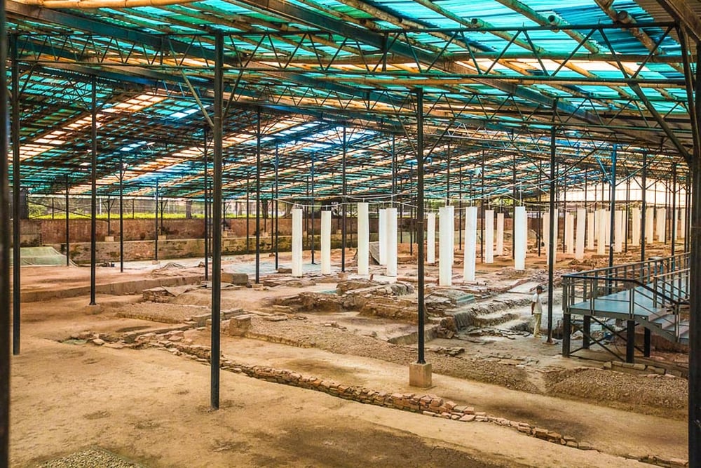 Các di tích khảo cổ ở Hoàng thành Thăng Long